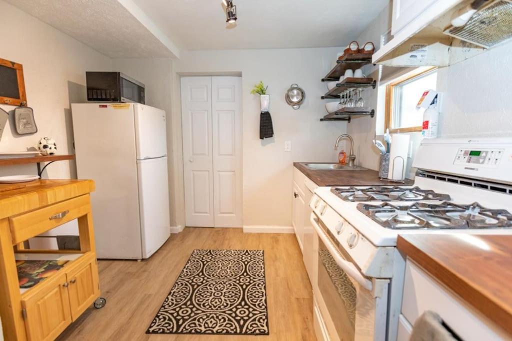 Cozy & Comfy Cottage In The City - W Parking 피츠버그 외부 사진