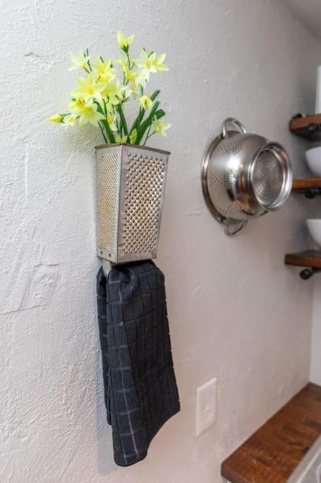 Cozy & Comfy Cottage In The City - W Parking 피츠버그 외부 사진