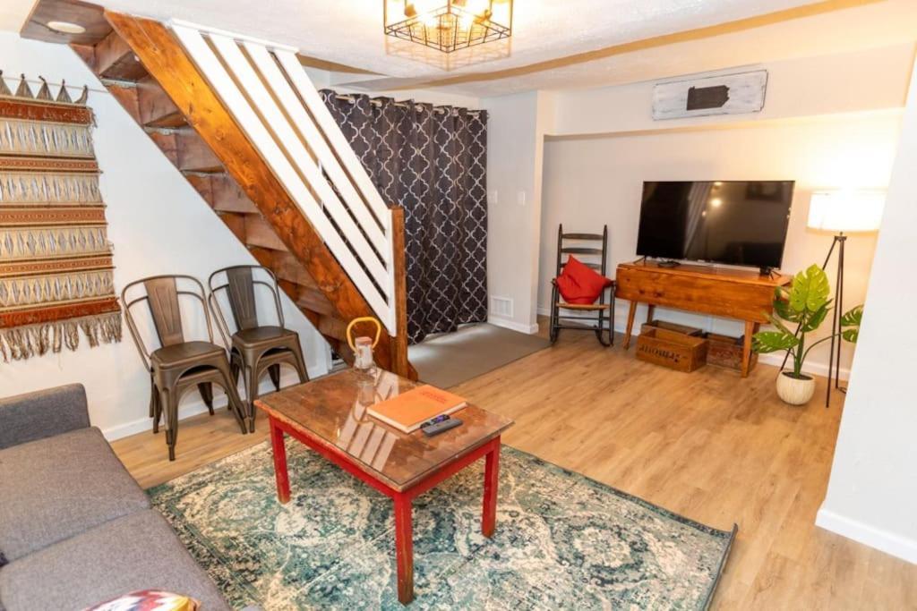 Cozy & Comfy Cottage In The City - W Parking 피츠버그 외부 사진